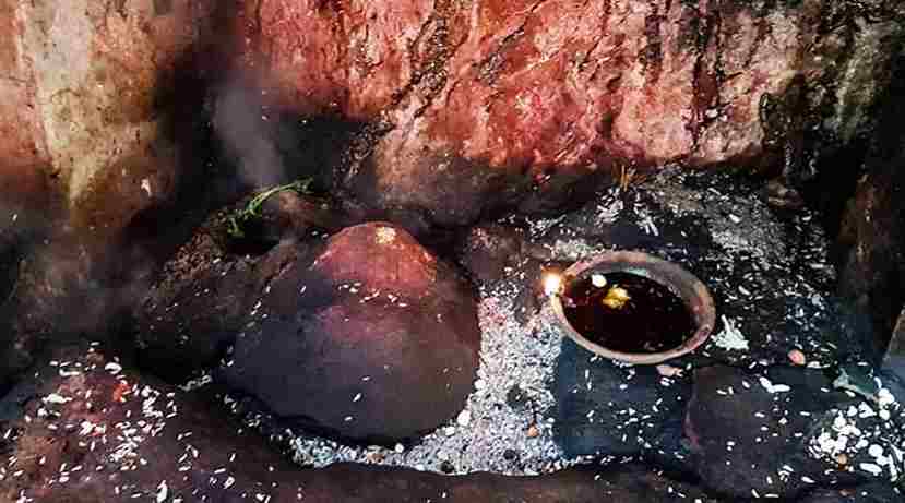 Divya Shila, Yamunotri